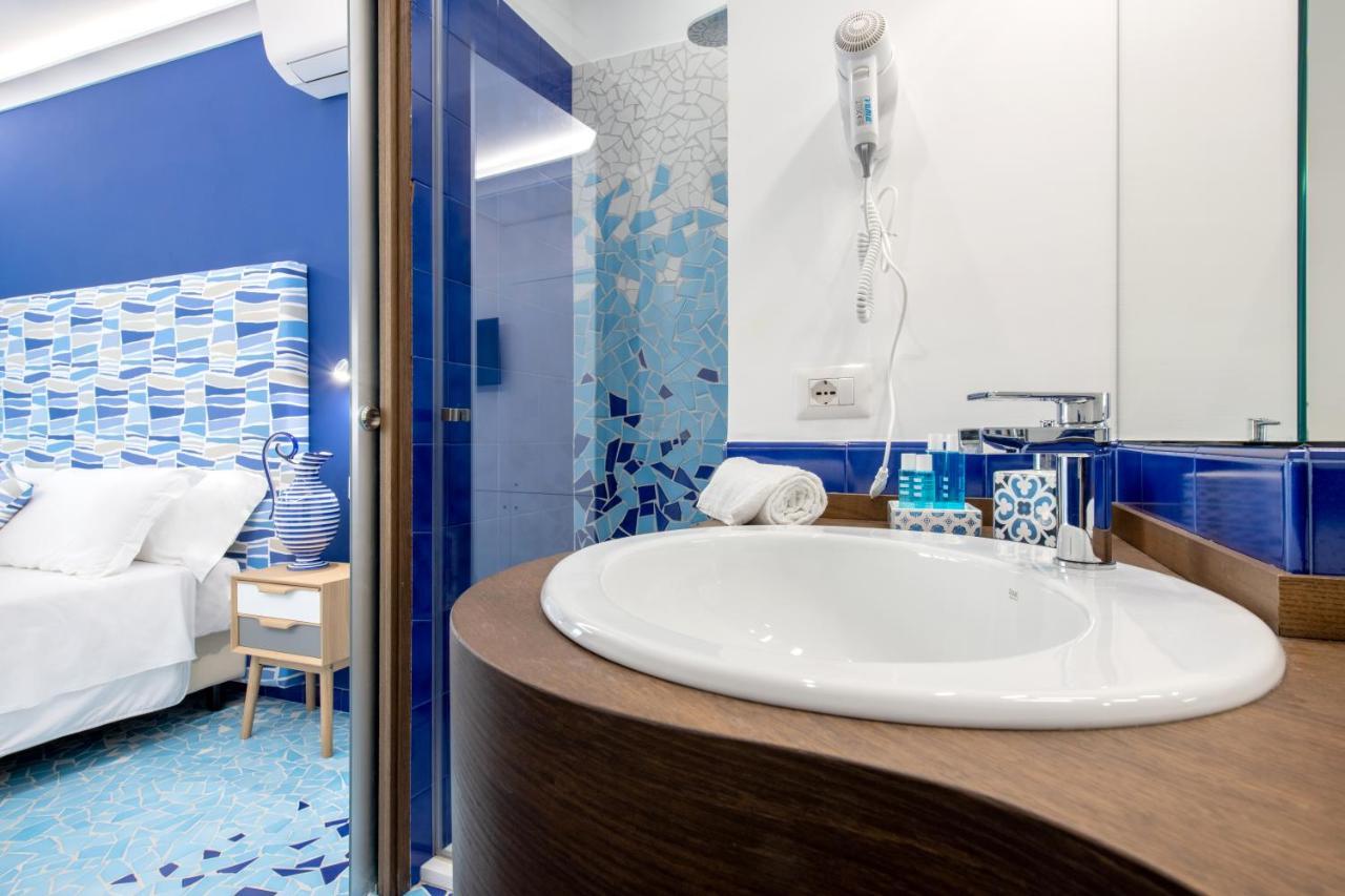 Affittacamere Aquae Romanae Piazza Lauro 3*